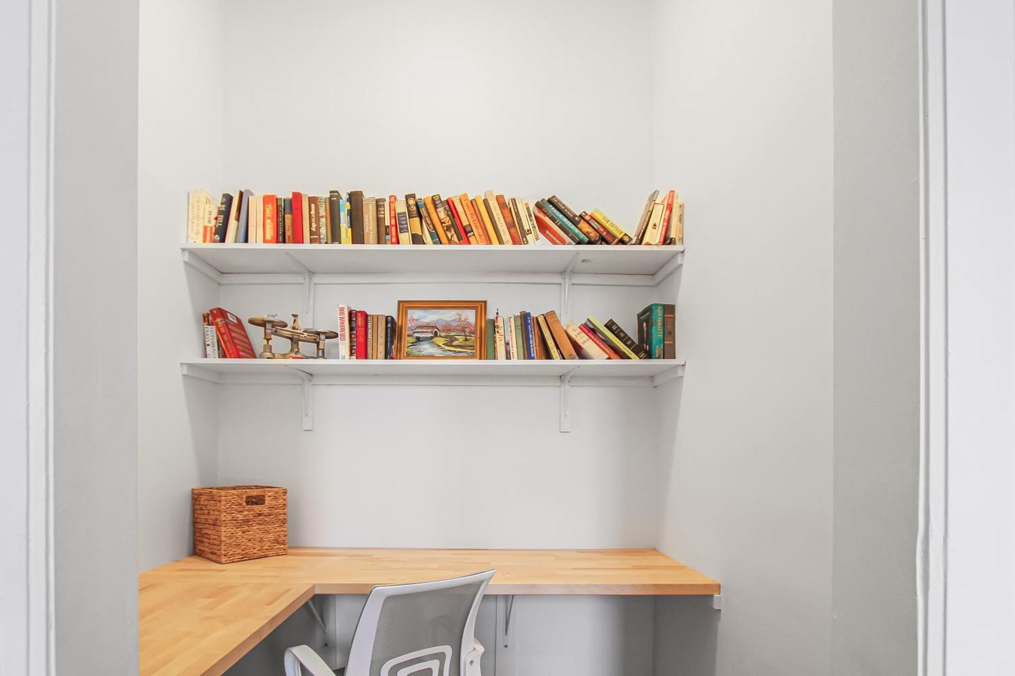 Library Square Suites Толедо Екстер'єр фото